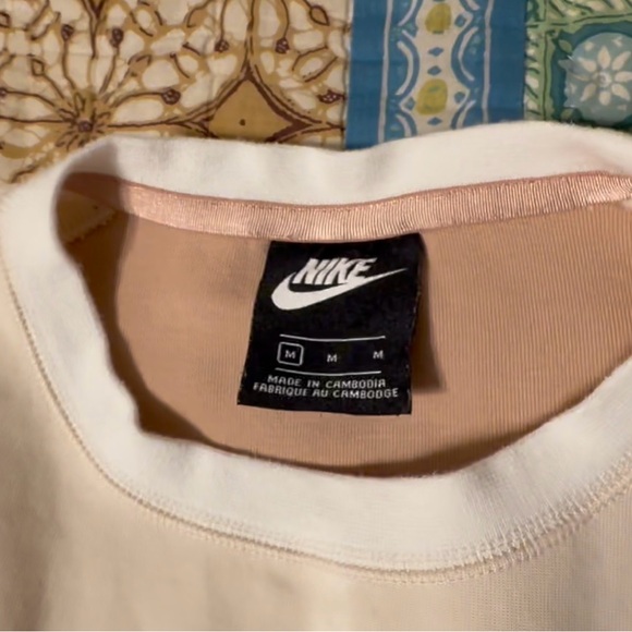 Nike Tech Fleece Crew neck shirt,med, cream/beige, used lightly - Picture 5 of 10